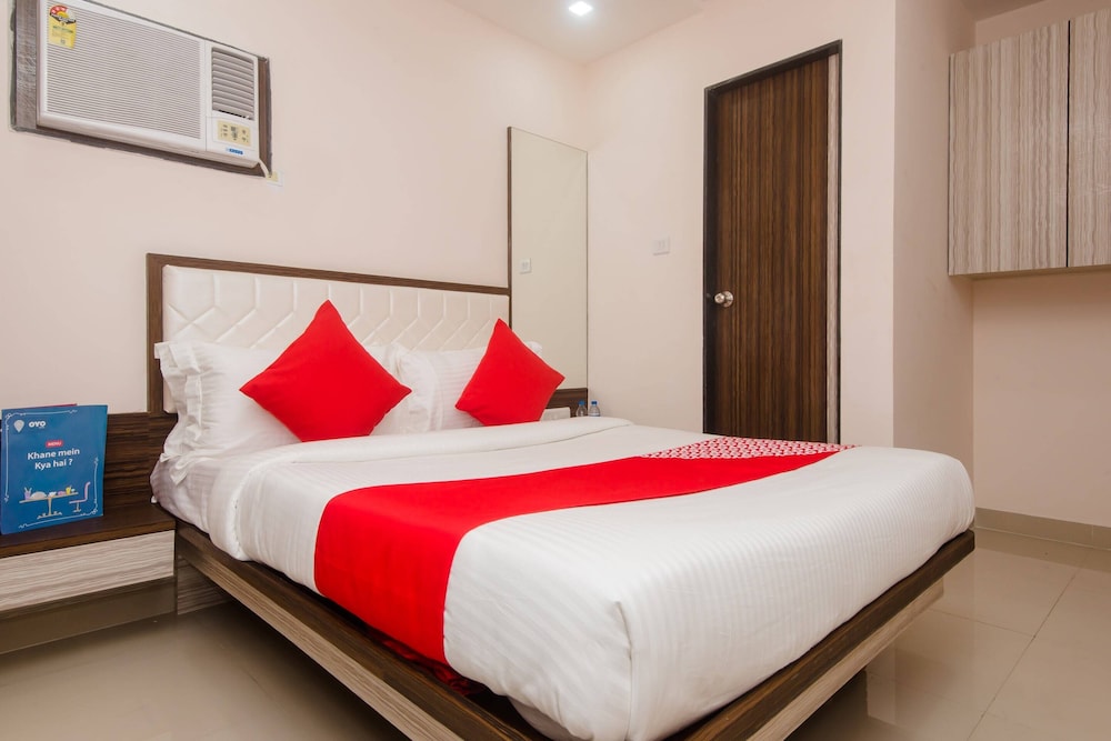 Oyo 13511 Hotel Gems 9/15