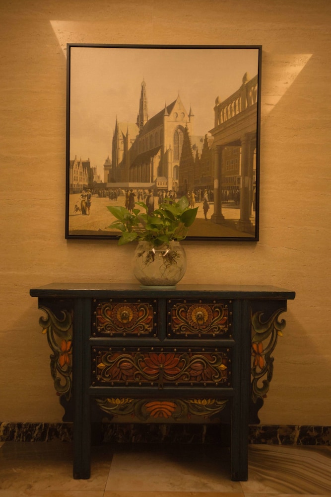 Gentury Boutique Hotel 5/31