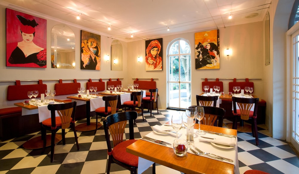 Grande Roche Hotel 62/76