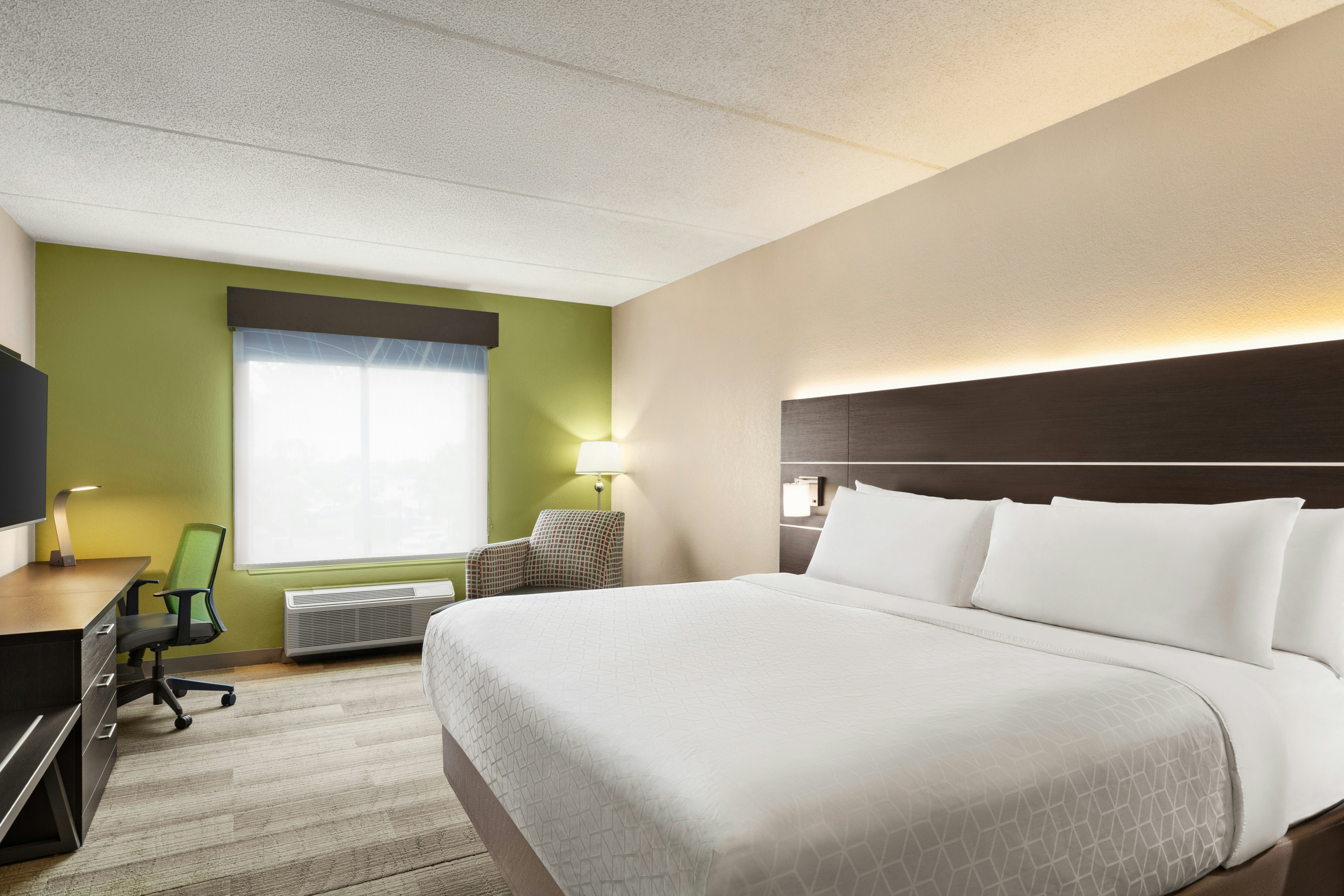 Holiday Inn Express Hotel Suites Live Oak 40/71