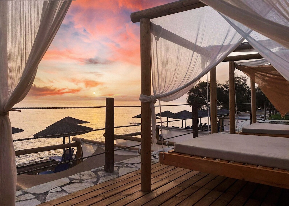 Tsamis Zante Suites 79/86