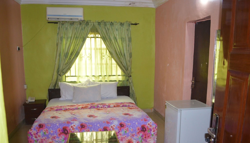 HardRock Hotel and Suites 25/48