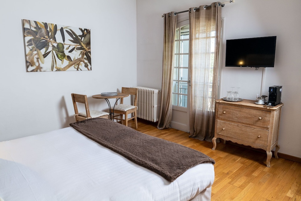 Comfort, King Bed