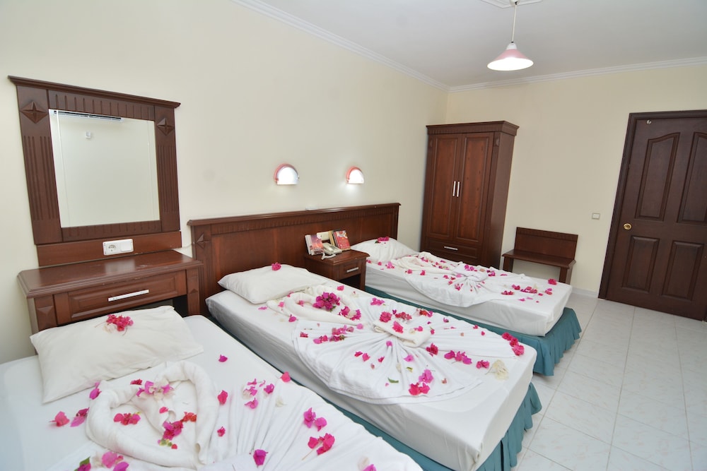 Rose Garden Aparthotel 22/71