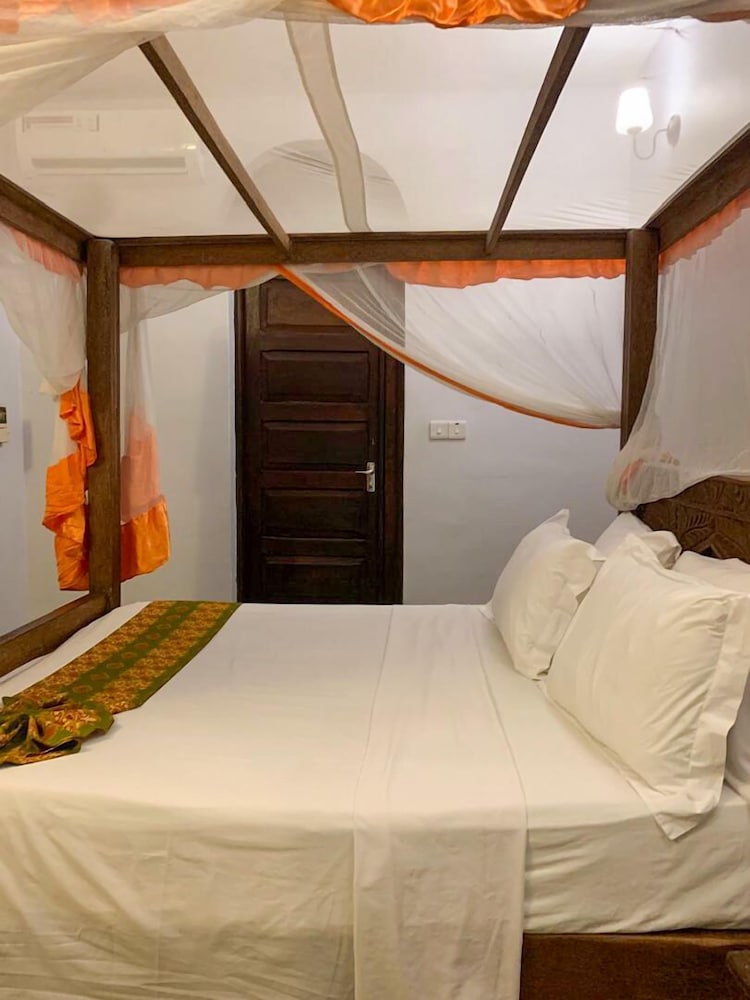 Princess Salme Inn 15/50