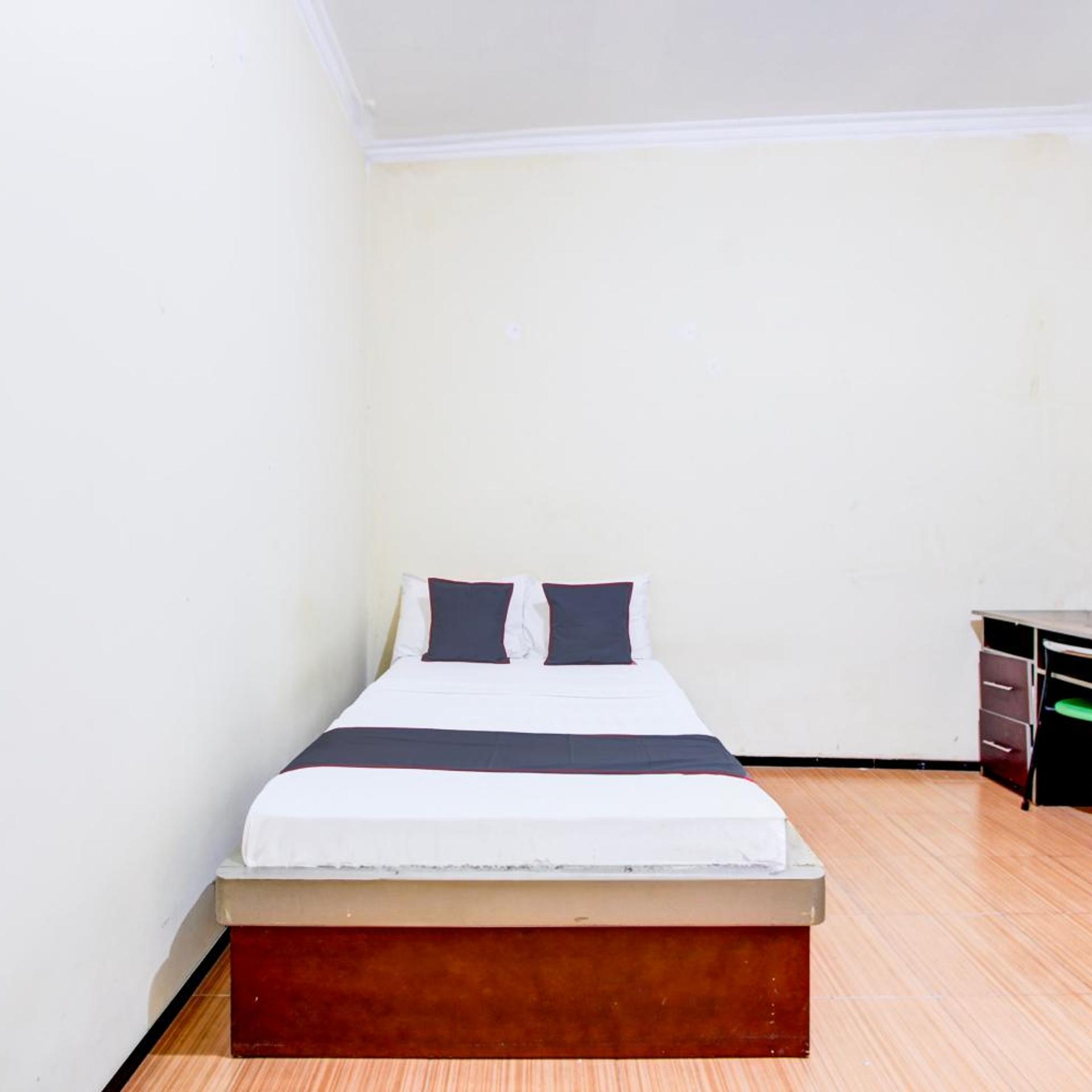Hotel O Ump Near Rs Margono 18/34