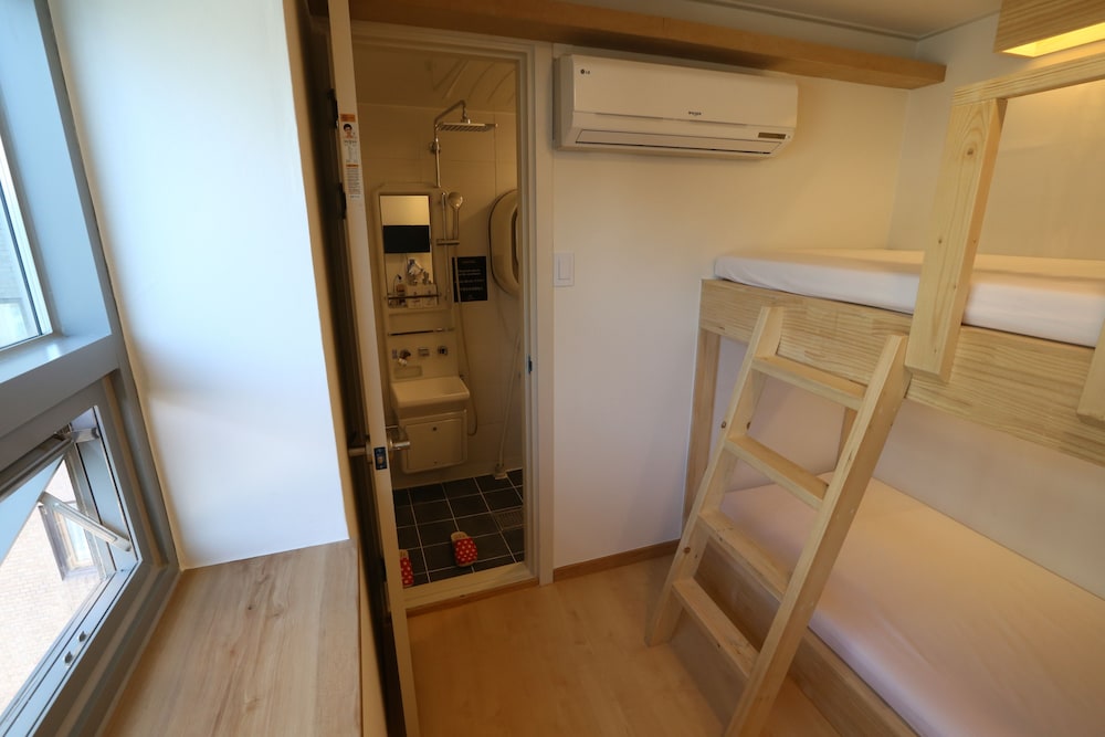 Step Inn Myeongdong 1 56/72