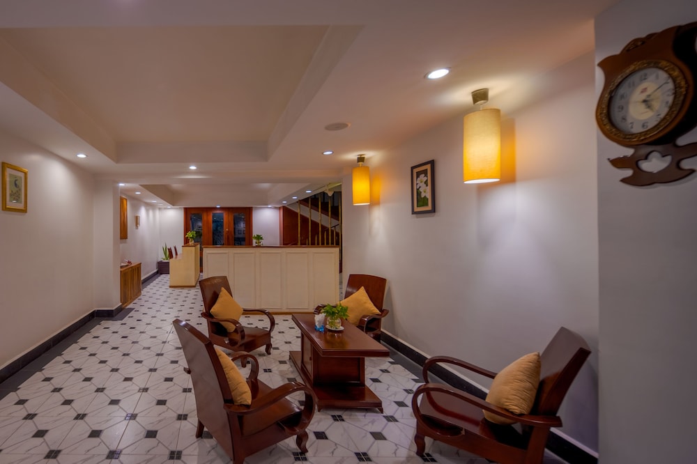 Skyline Boutique Hotel 40/50