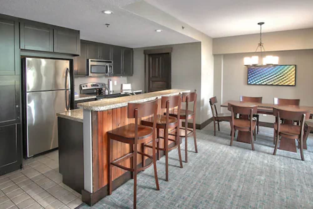 Blue Mountain Resort Mosaic Suites 33/50