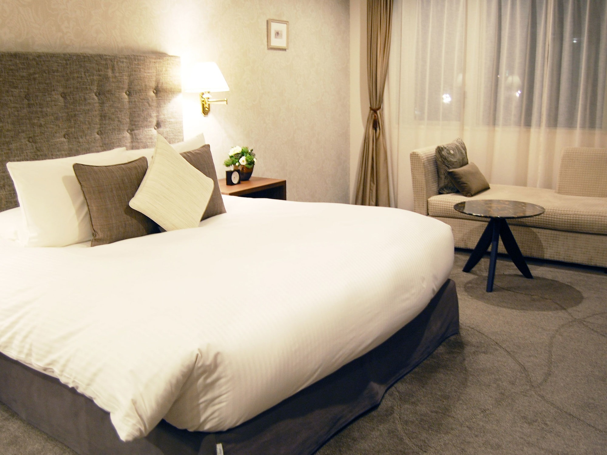 PREMIER, DOUBLE BED
