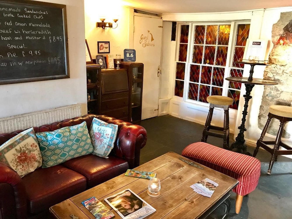 The New Court Inn 24/36
