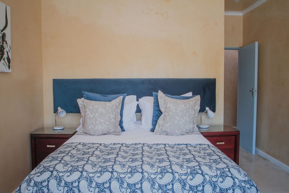 The View Swellendam B & B 14/29