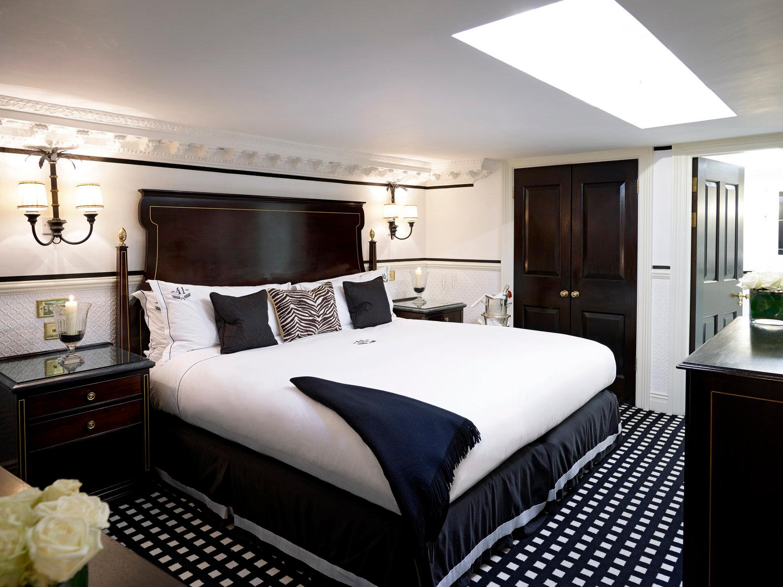 Junior Suite, Queen Bed, Two Story