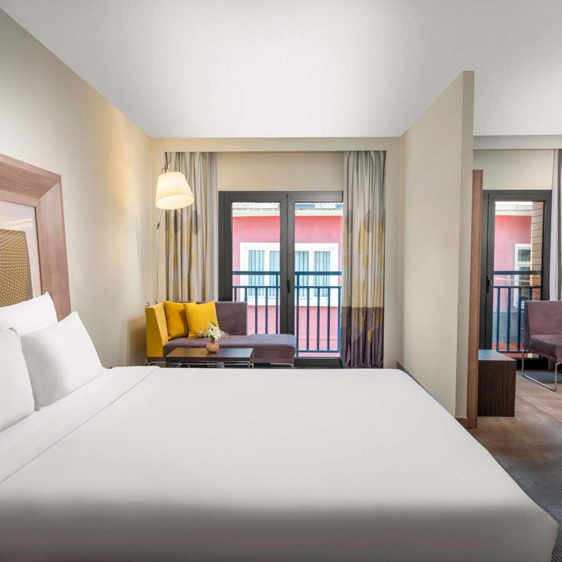 Junior Suite, Sofa