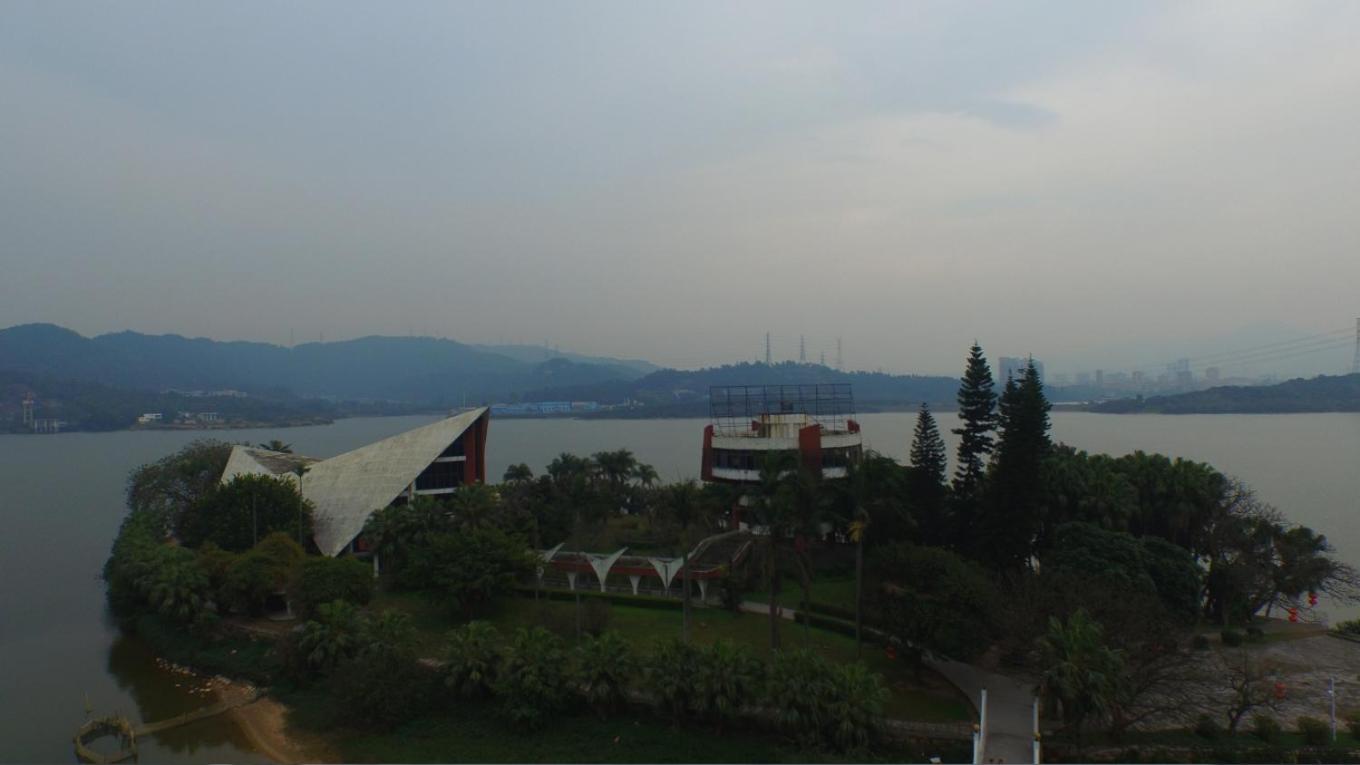 Lavande Hotel Shenzhen Shiyan Bus Station 45/49