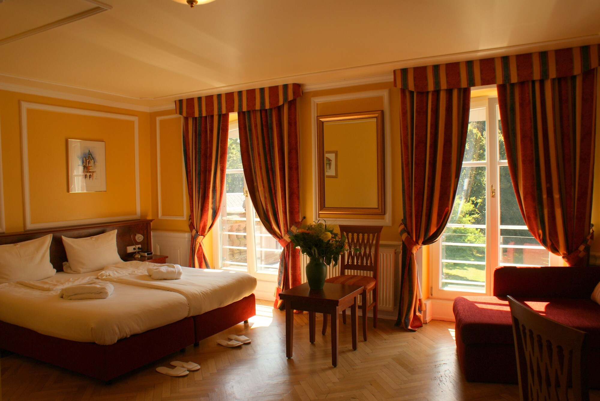 CHATEAU, CLASSIC, DOUBLE BED