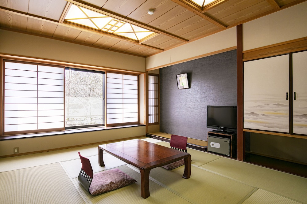 Yufuin Baien Garden Resort (ex Ryokan Baien) 13/47