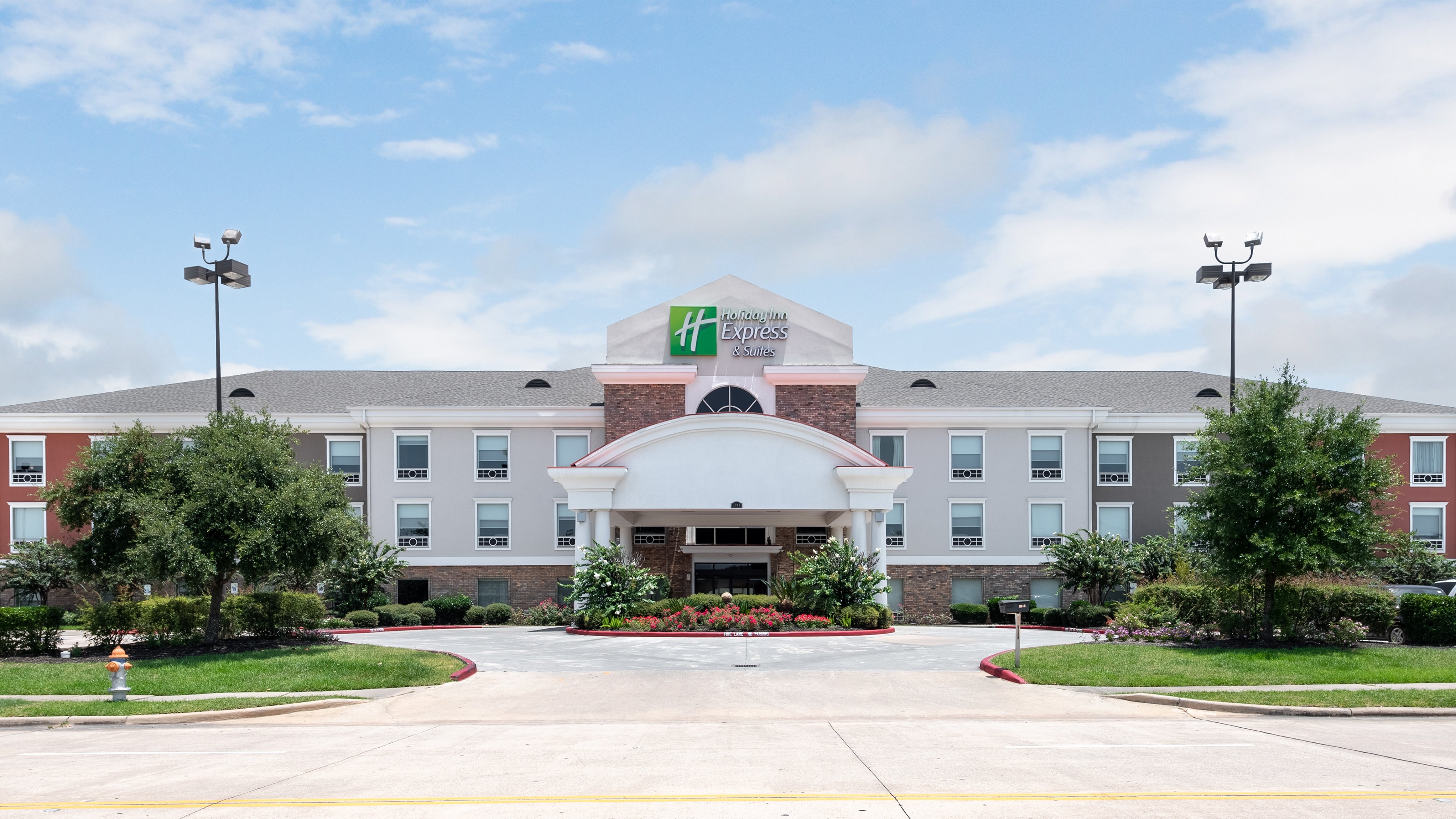 Holiday Inn Express & Suites Conroe I-45 North 5/41