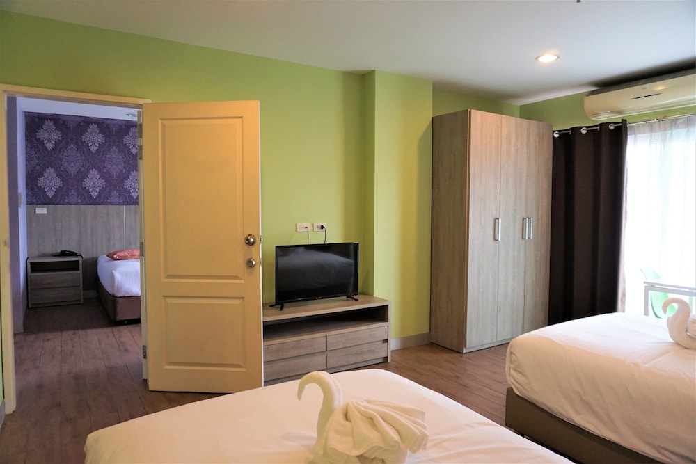 Nest n Rest Hotel 13/34