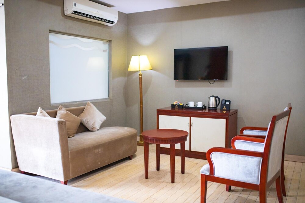 Bon Hotel Sunshine Enugu 36/50