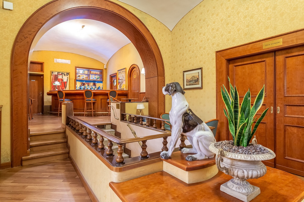 Hotel Medici 30/48
