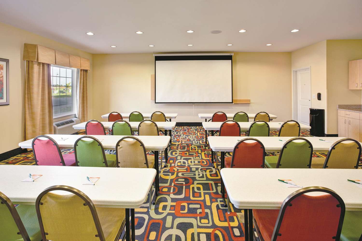La Quinta Inn & Suites by Wyndham Rochester Mayo Clinic S 16/27
