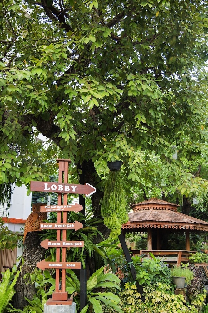The Loft Resort Bangkok 41/44