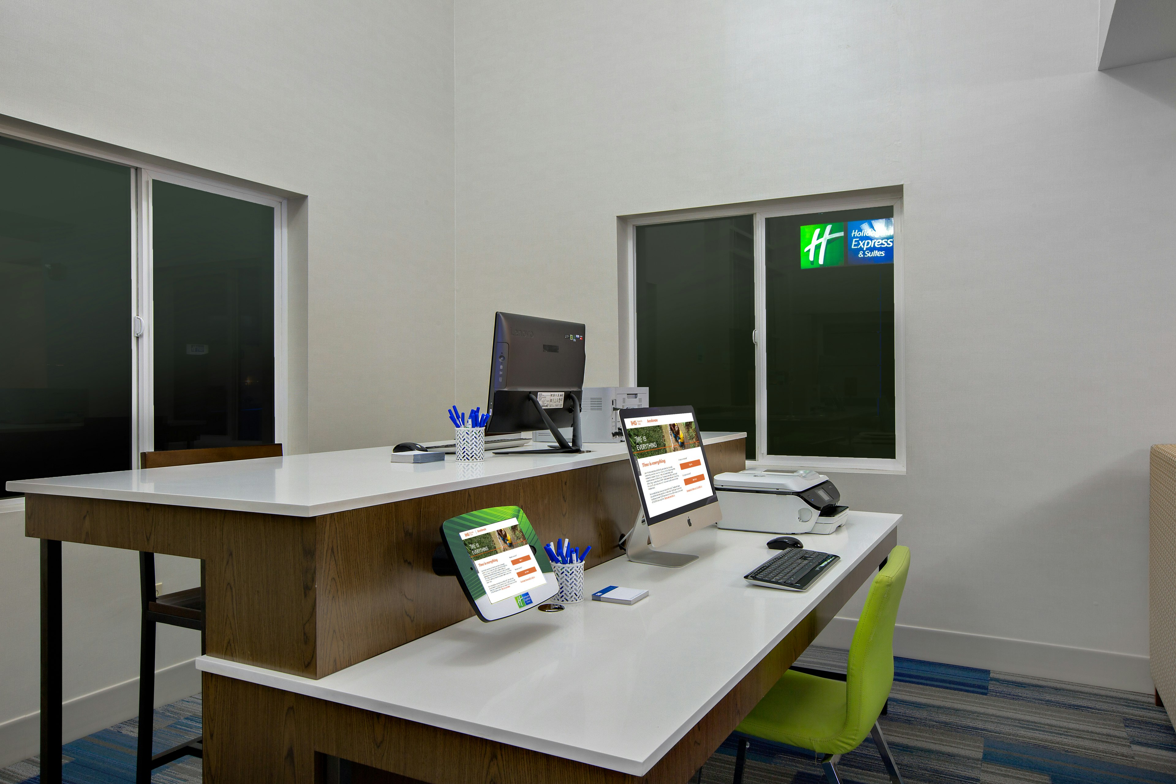 Holiday Inn Express Hotel And Suites Ontario 55/61