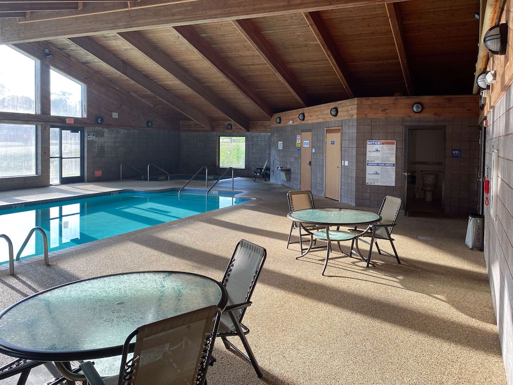 Motel6 Norway, MI 13/28