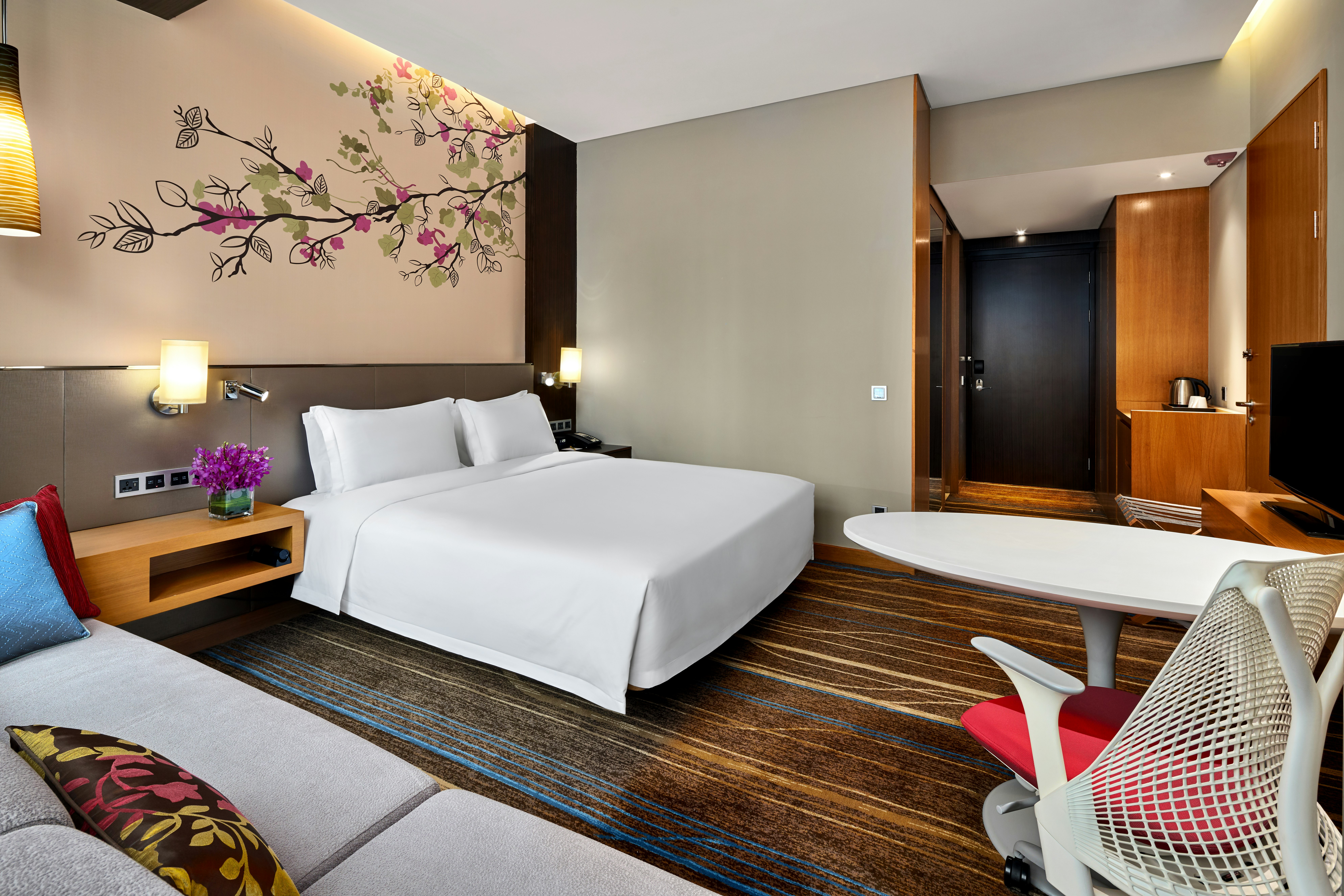 ROOM, KING BED, ACCESSIBLE