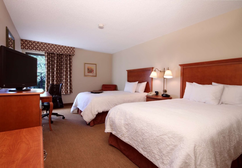 Hampton Inn Memphis-Walnut Grove/Baptist Hospital East 15/41