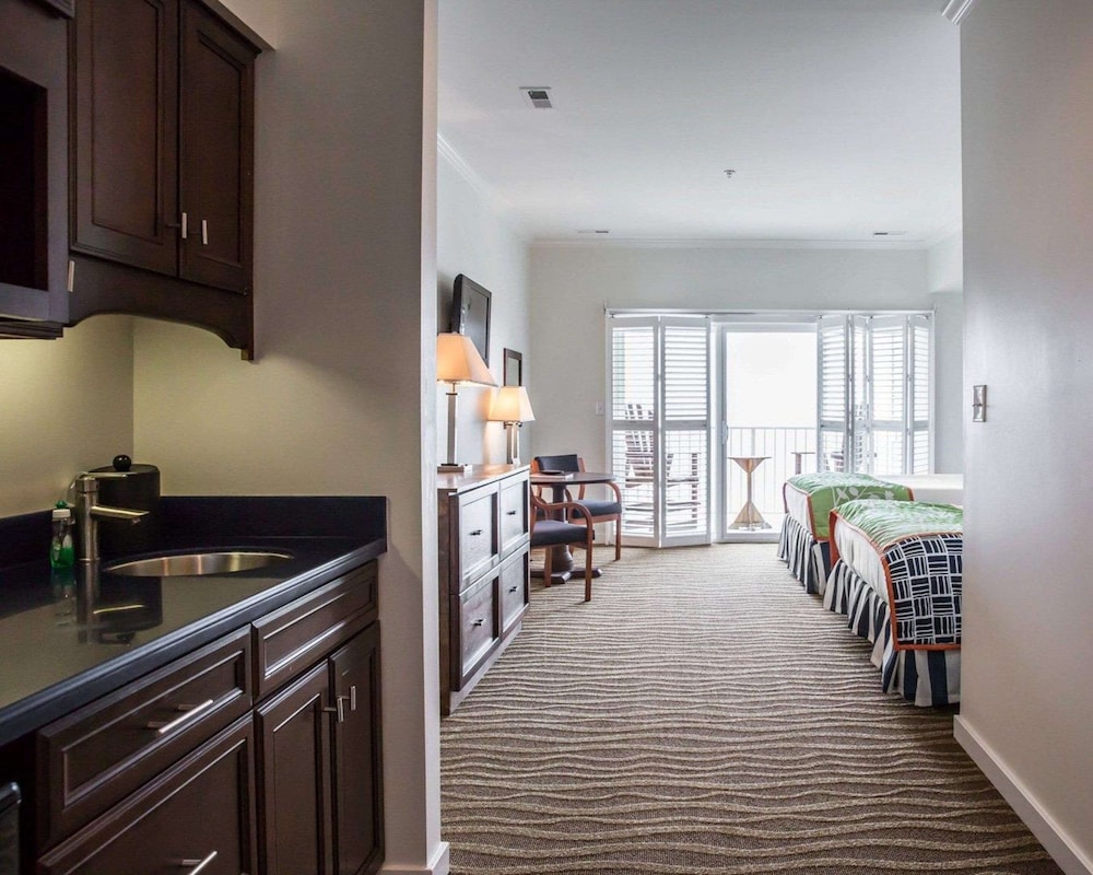 Island Inn and Suites, Ascend Hotel Collection 35/35