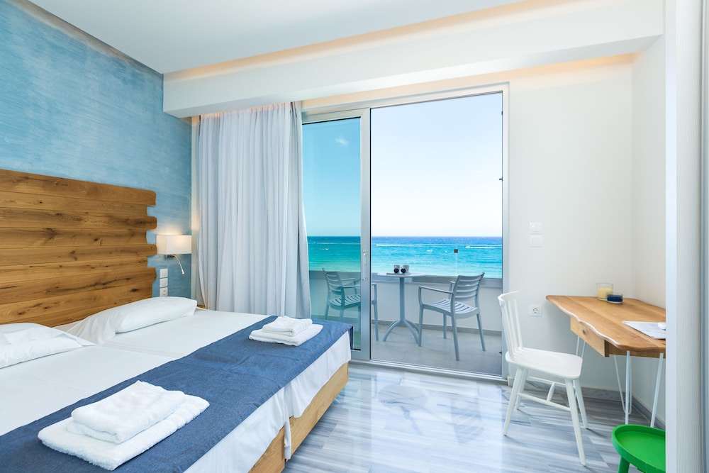 Meltemi Coast Suites 26/68