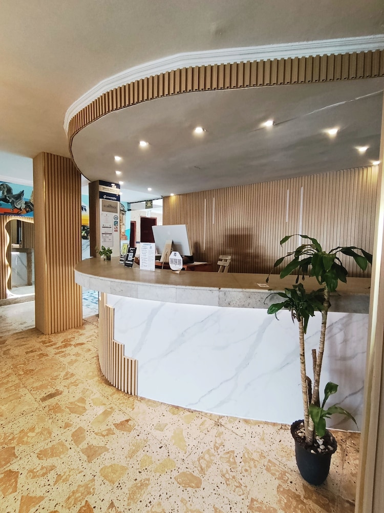 Hotel Toledo 5/36