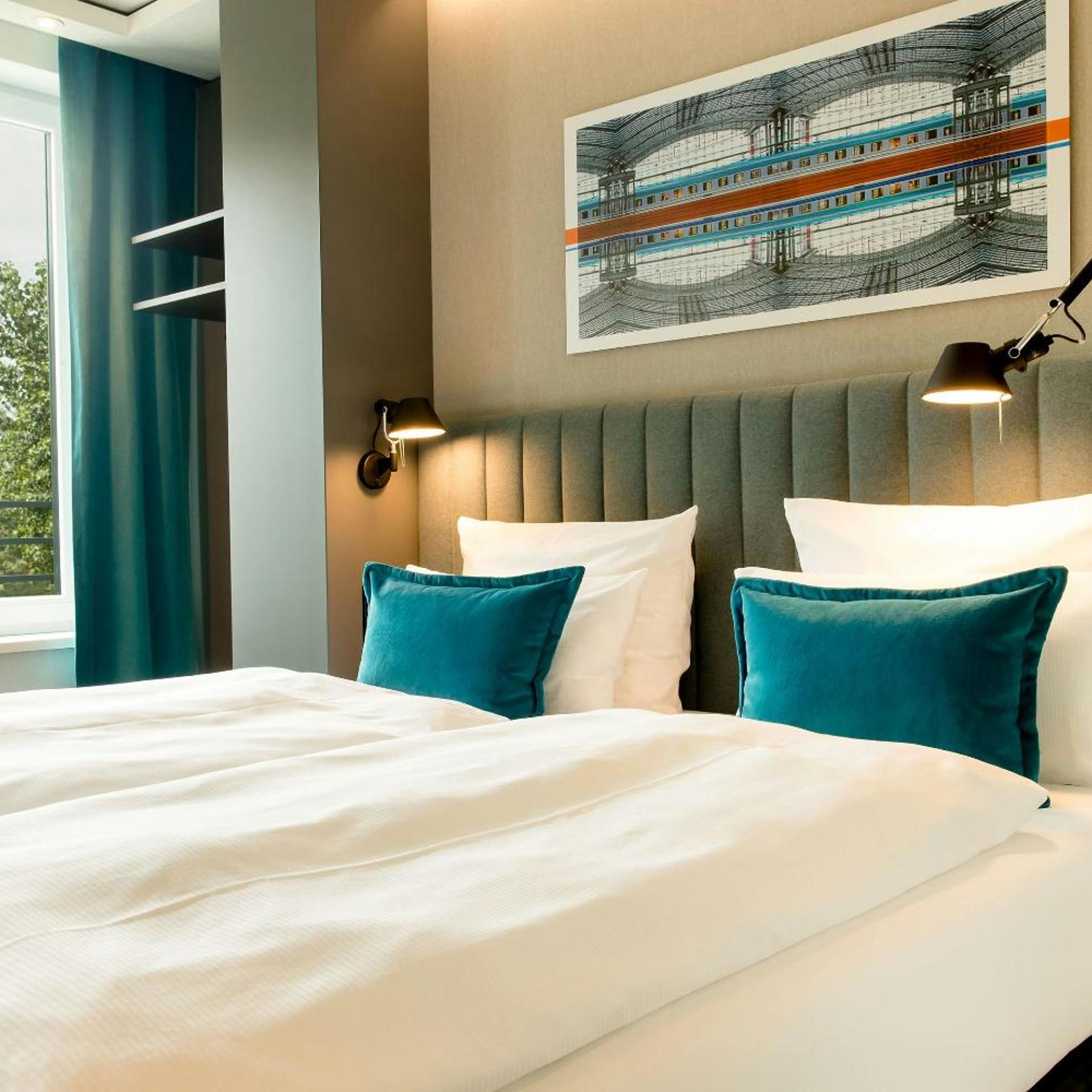 غرفة بسرير كوين بإطلالة على الحديقة، Hotel Motel One Berlin-Hauptbahnhof 4/7