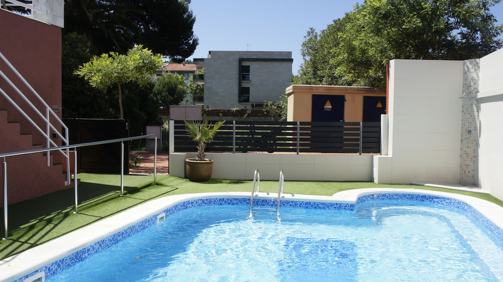 Hotel Pinar del Mar 30/32