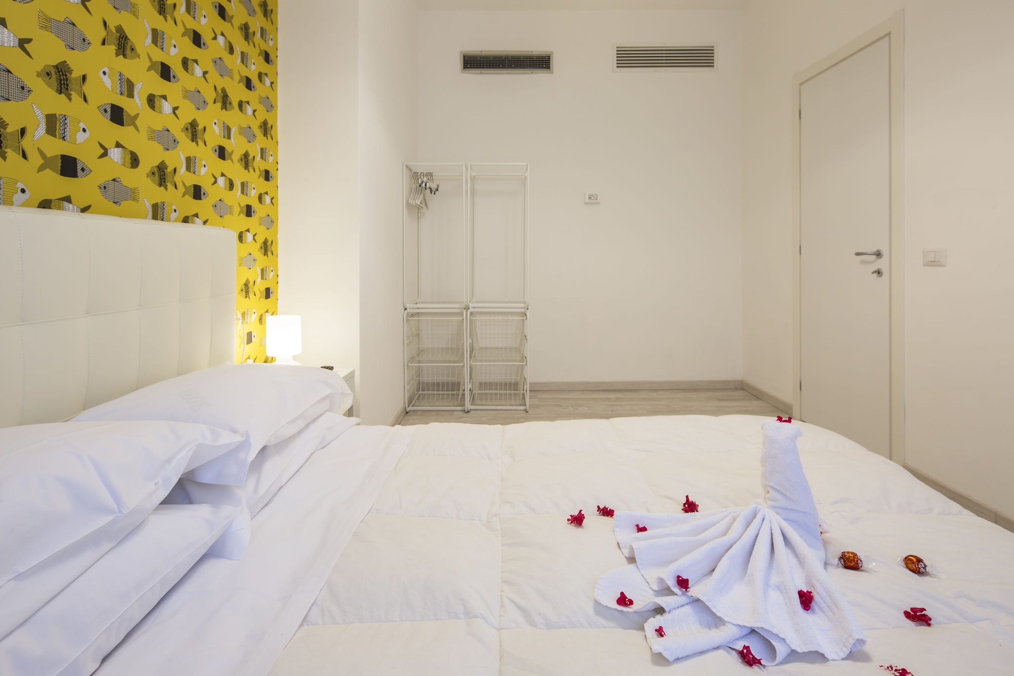 suite, terrace
