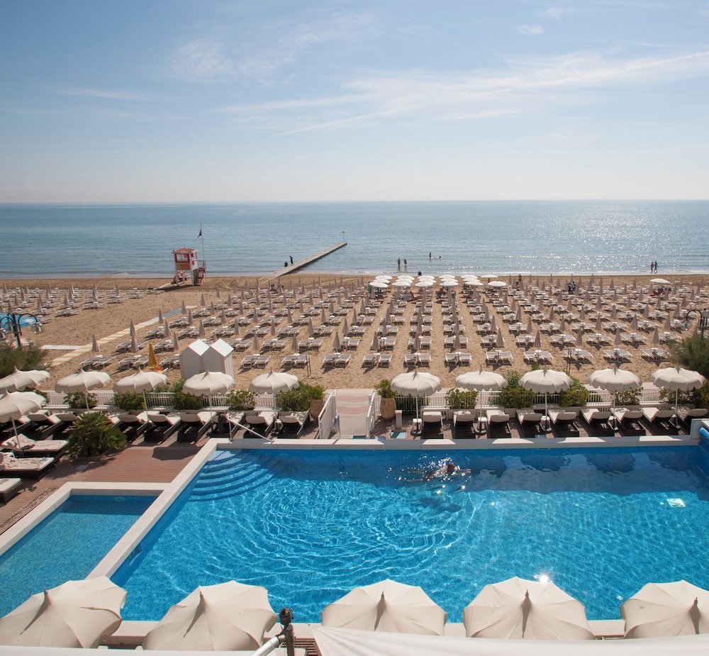 HOTEL DELLE NAZIONI 51/58