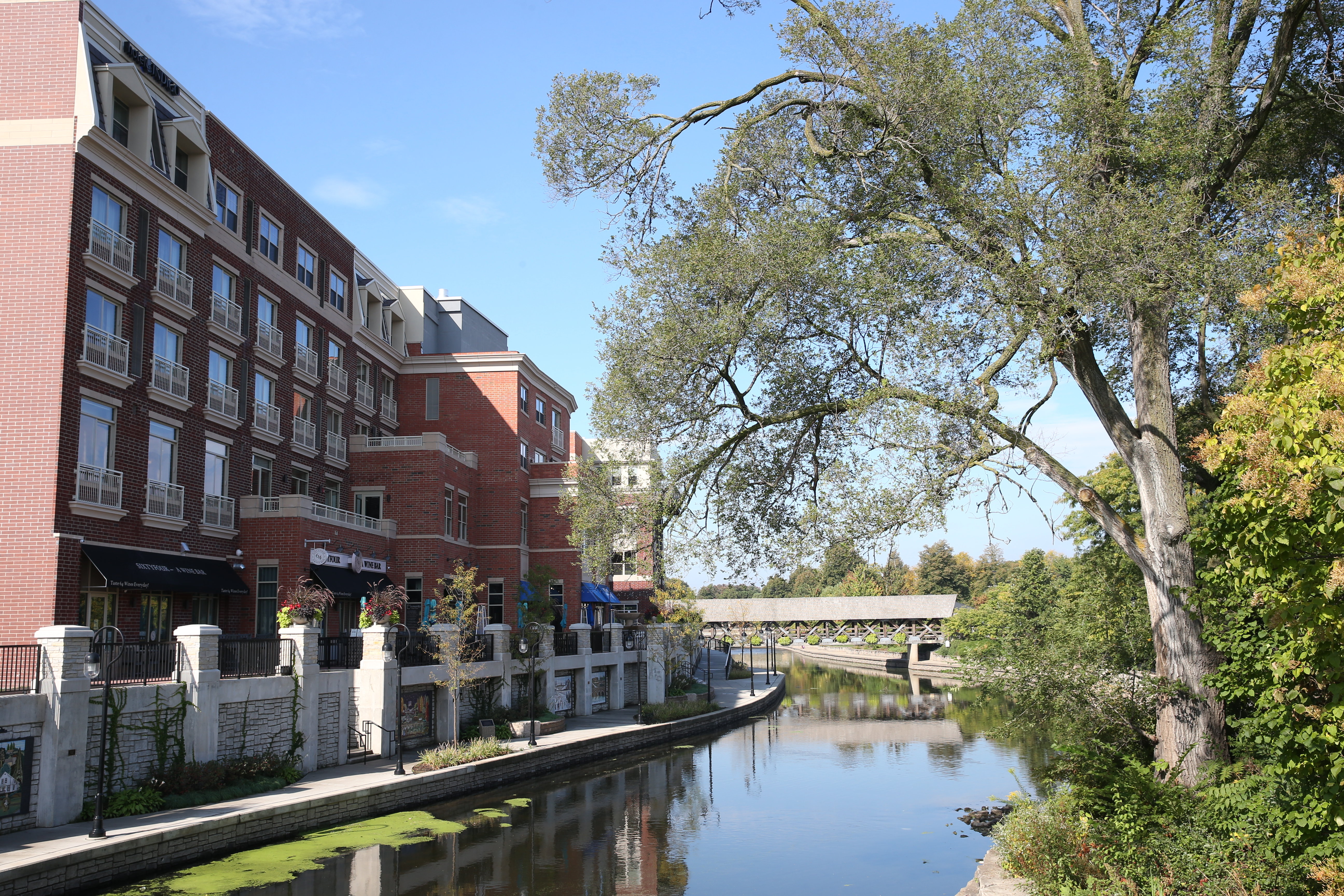 HOTEL INDIGO NAPERVILLE RIVERWALK 72/78