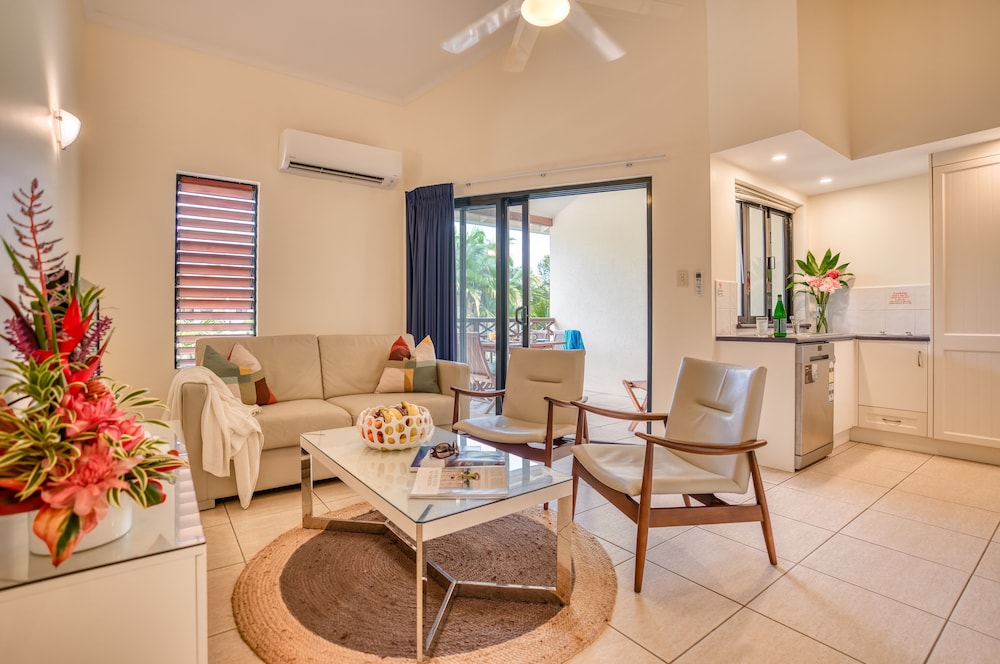 Freestyle Resort Port Douglas 40/61