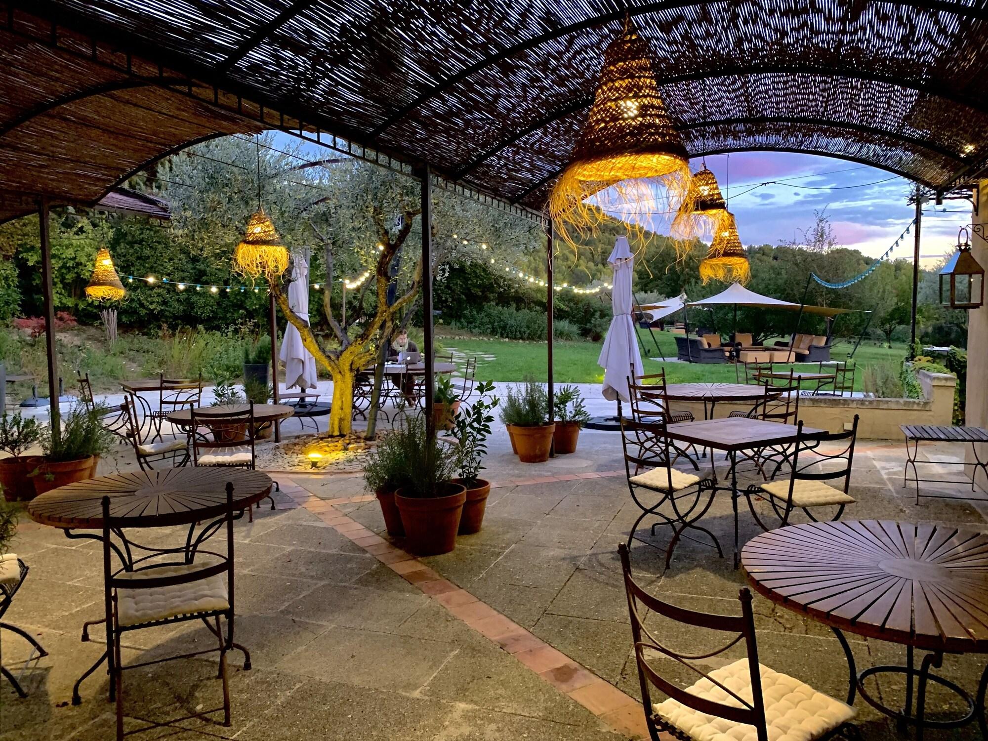 Hotel Auberge La Feniere 31/39
