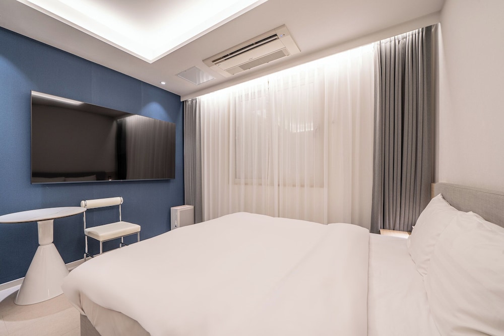 Hound Hotel Gwangju Cheomdan 9/24