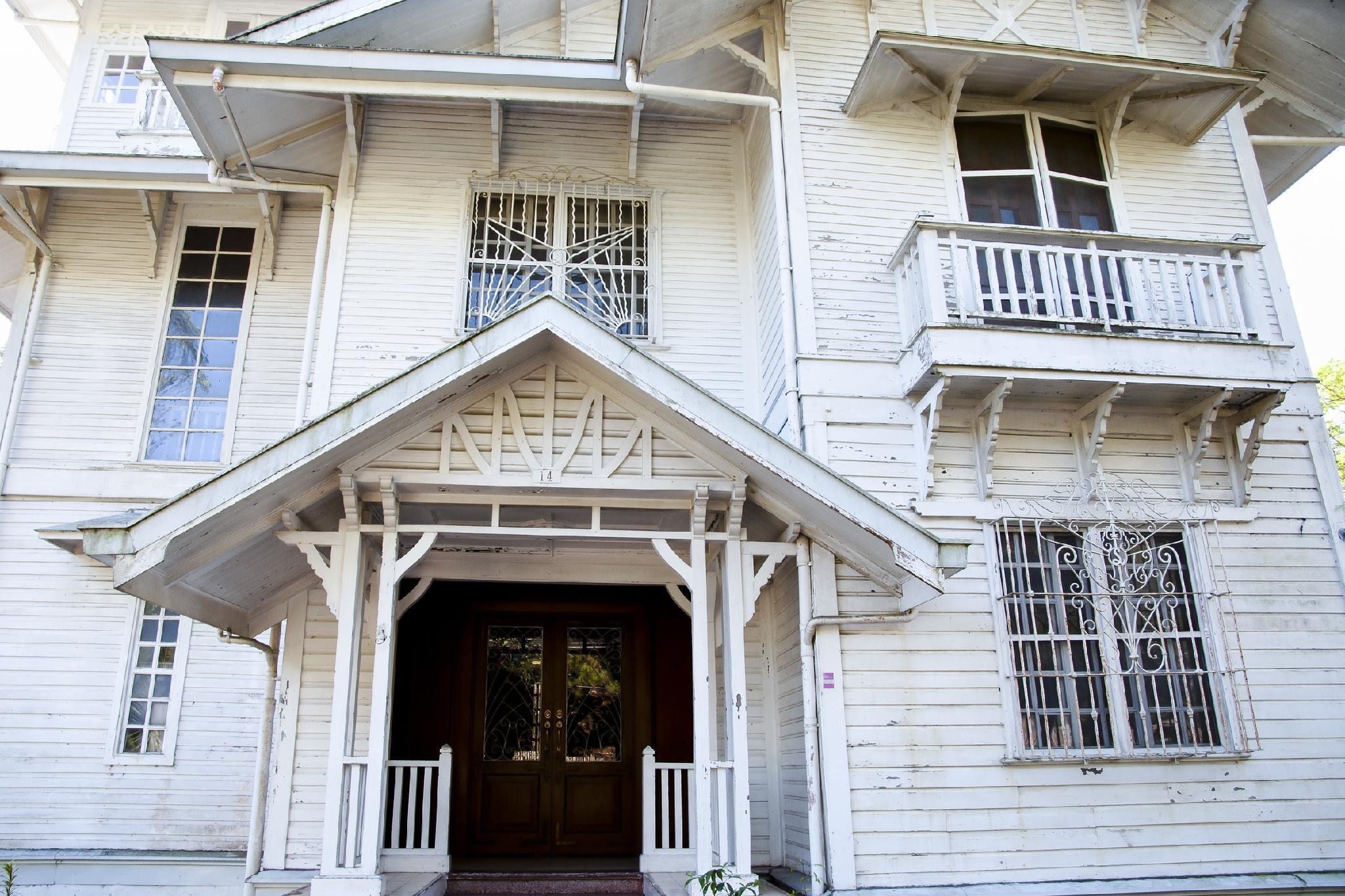 A Hotel Baguio 3/44