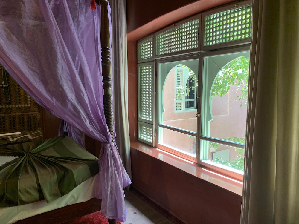 Riad Moullaoud 34/50