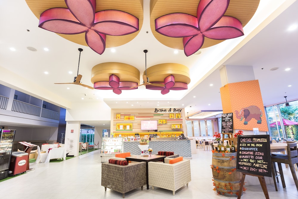 Ramada By Wyndham Phuket Deevana 47/70