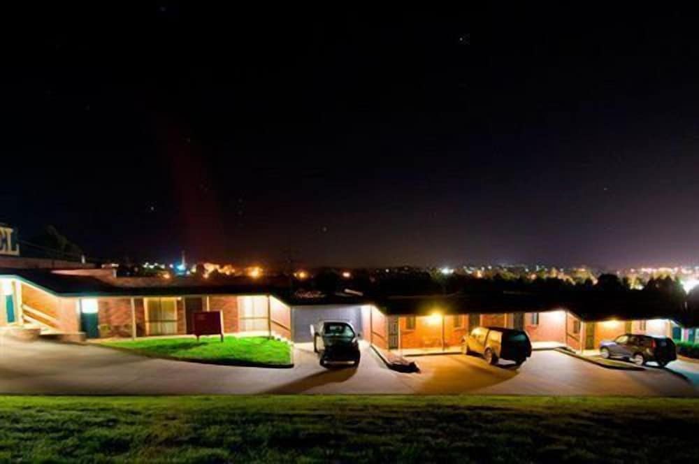 WARRAGUL VIEWS MOTOR INN 2/65