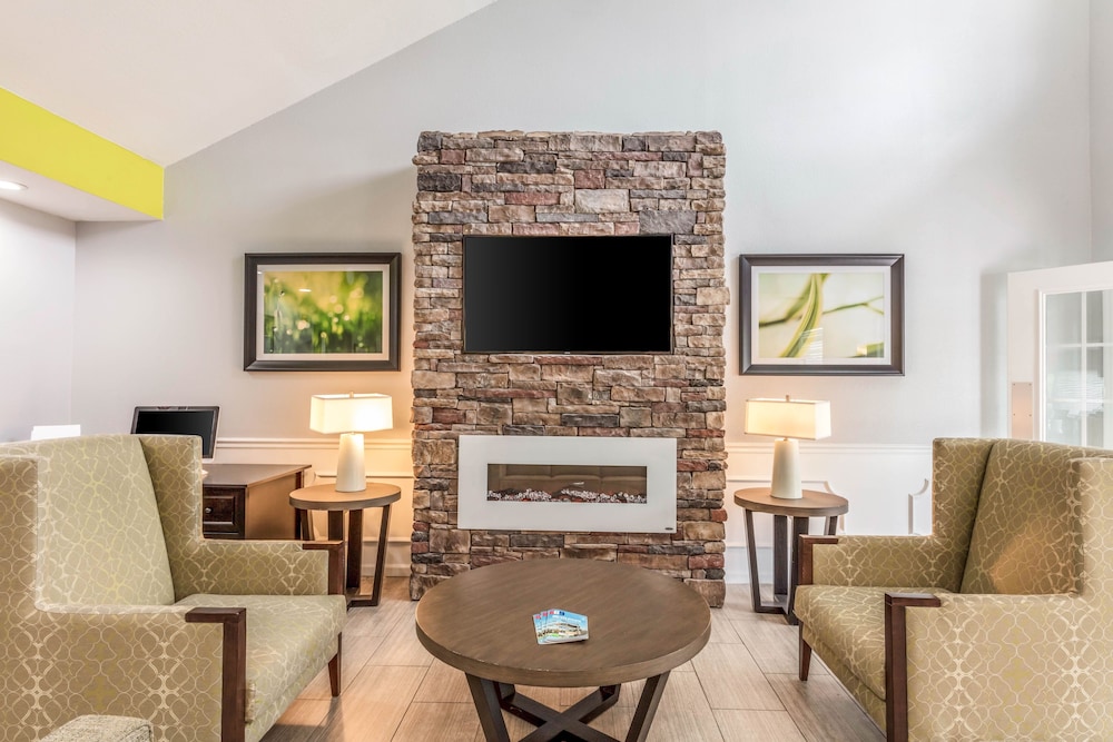 Quality Inn Gallatin-Nashville Metro 28/33