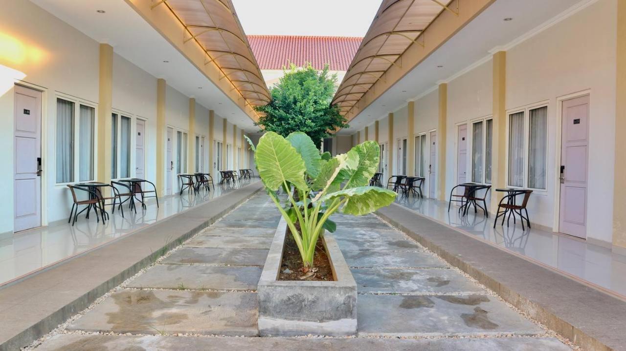 El Malik Hotel Sumenep 27/28