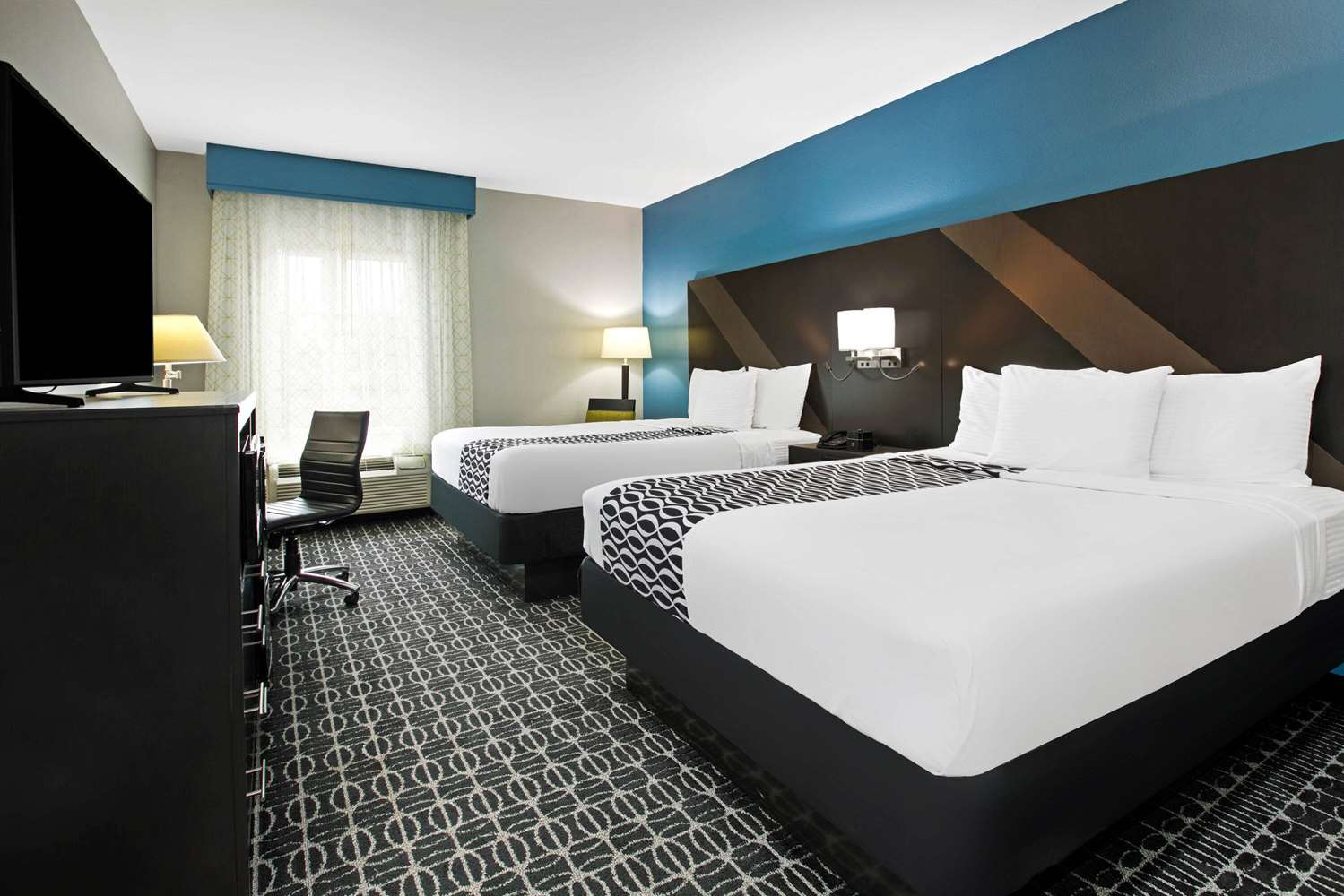 La Quinta Inn Suites By Wyndham Sulphur Springs 9/47