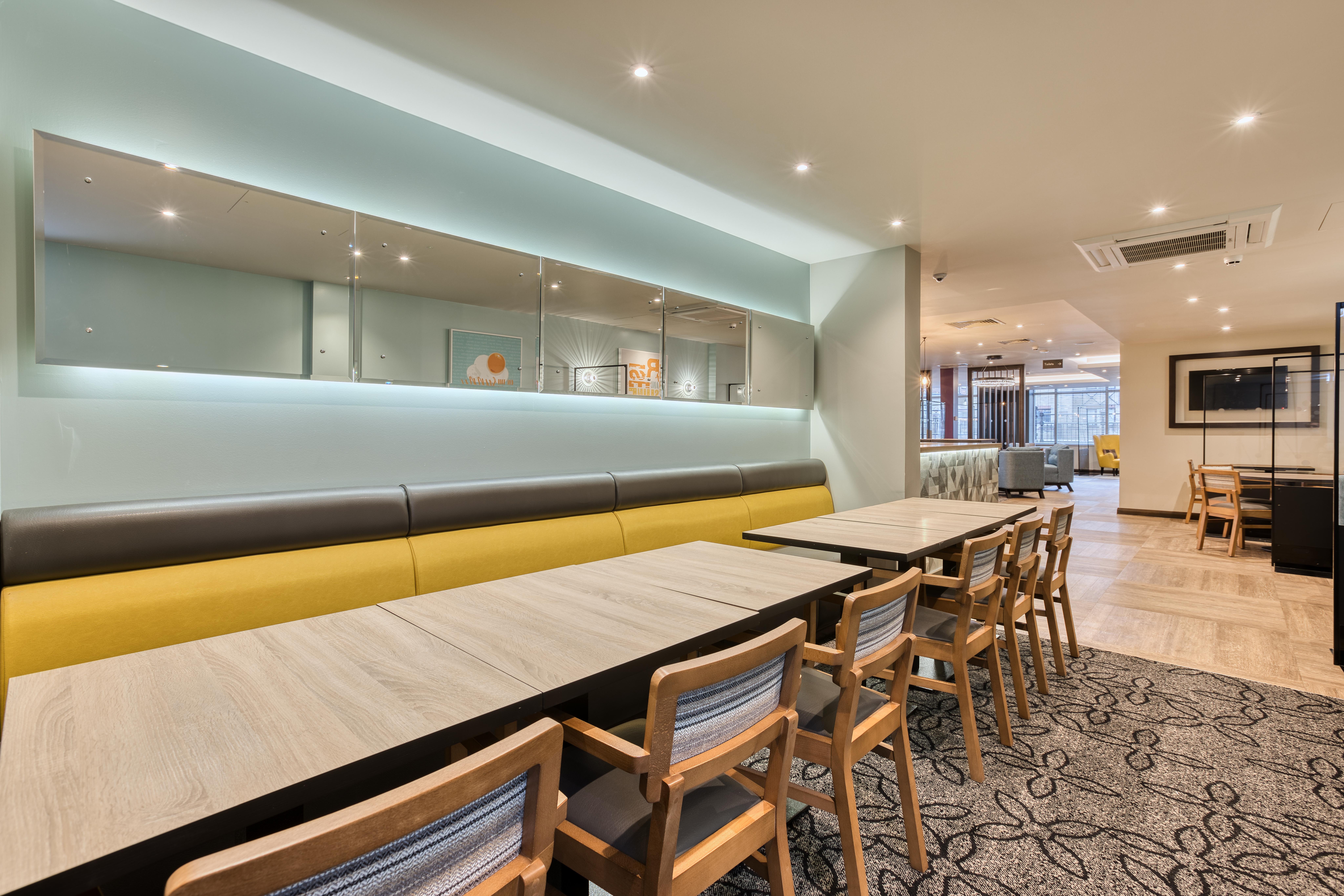 Premier Inn Peterborough City Centre 14/20